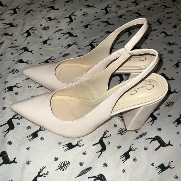 Jessica Simpson Cream Slingback Heels with Pointed Toe - Picture 5 of 6